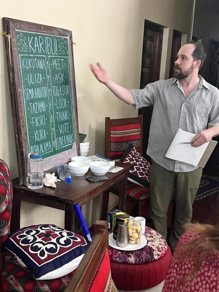 Schmitt presents a curricular activity developed with partners in Zanibar