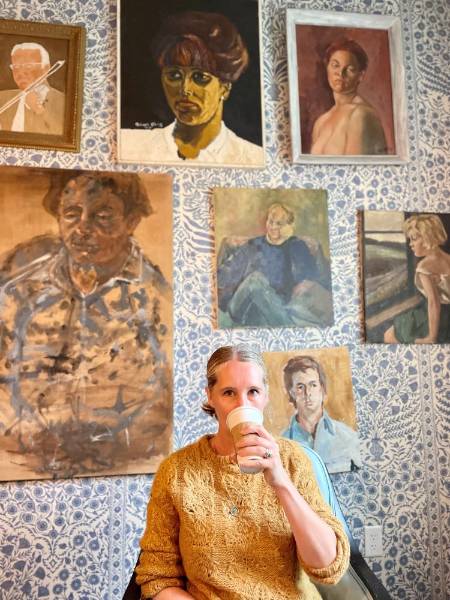 Julie Shulman Headshot