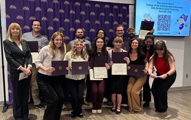 Chemistry students recognized for outstanding achievement