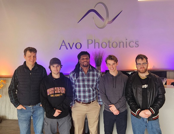 Students visiting Avo Photonics
